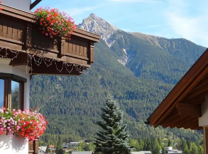 Haus Schoenblick Апартаменты *