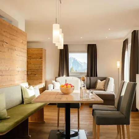 Haus Schoenblick Apartman Seefeld in Tirol