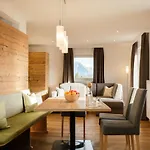 Haus Schoenblick Daire Seefeld in Tirol